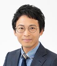 外国語学部 准教授 宮下 大夢